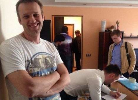 К Навальному пришли с обысками