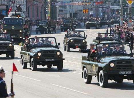 Россия задействовала в учениях боевых роботов