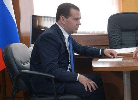 Россия оспорит санкции США в ВТО – Медведев