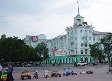 Жители Луганска распространяют листовки с требованием, чтобы сторонники «ЛНР» ушли из города (ФОТО)