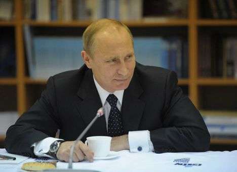 Путин призвал Совфед отменить разрешение на использование ВС в Украине