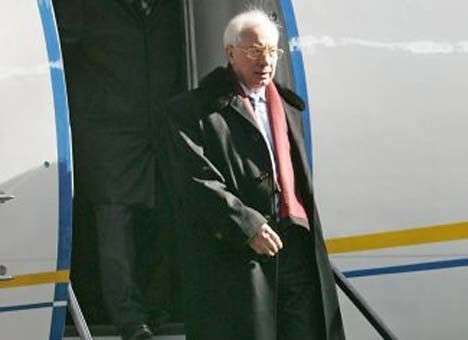 Перелеты Азарова в 2013 году обошлись украинцам в 17 млн. гривен