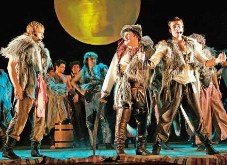 «Мир былых побед и усатых предков»