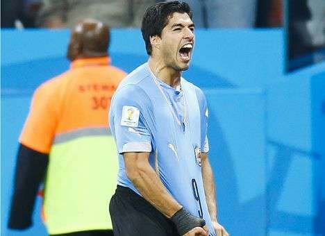 Суарес извинился за свой укус