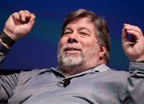 Стив Возняк раскритиковал Galaxy Gear и одобрил Google Glass