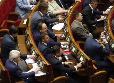 Рада приняла в первом чтении законопроект о реструктуризации валютных кредитов в гривневые