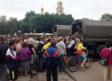 Гройсман обещает дать освобожденным от вооруженных формирований городам воду и свет до конца недели