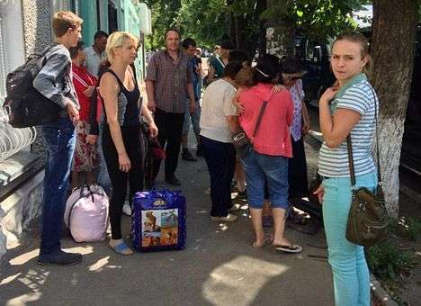 В зоне АТО создали три транзитных коридора для мирного населения