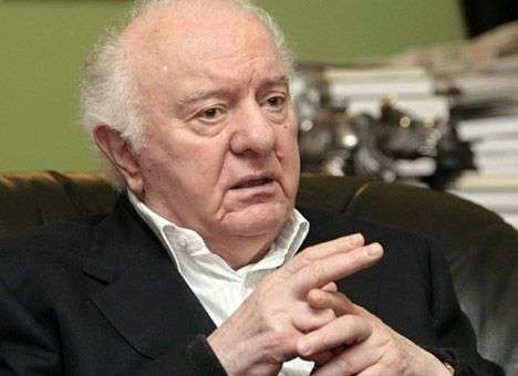 Началась гражданская панихида по экс-президенту Грузии Шеварднадзе