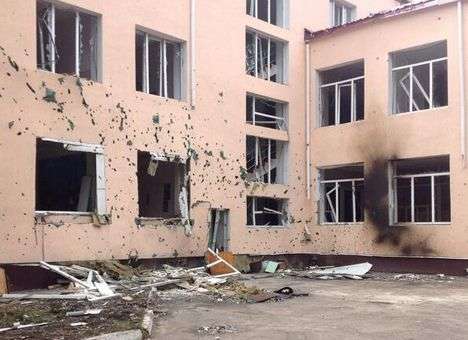«ЛНРовцы» обстреляли из миномета школу и расстреляли людей, пытавшихся им помешать