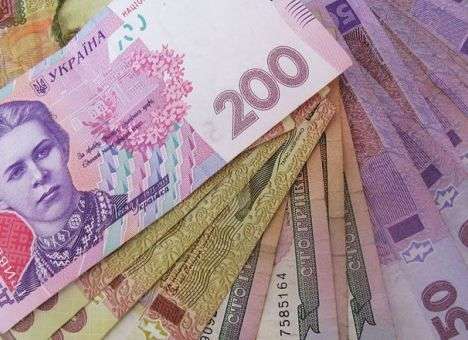 НБУ подталкивает гривню к пропасти