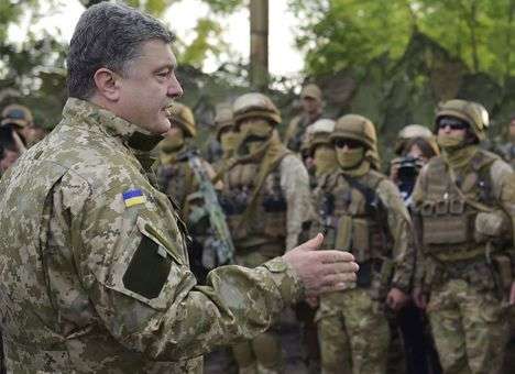Порошенко запретил проводить АТО в радиусе 40 км от места падения «Боинга»