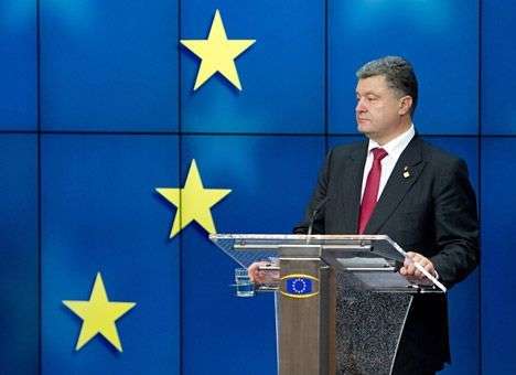 Расследование крушения «Боинга» будет проводиться в Голландии — Порошенко