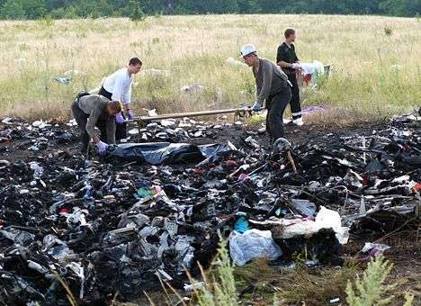 Поиск тел на месте крушения малазийского лайнера завершен – Гройсман