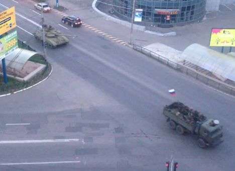Через границу снова прорвались танки – СМИ