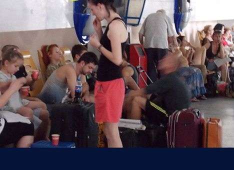 В Киеве живут более 11 тысяч беженцев из Крыма и Донбасса, а на вокзале Луганска многочасовые очереди (ФОТО)