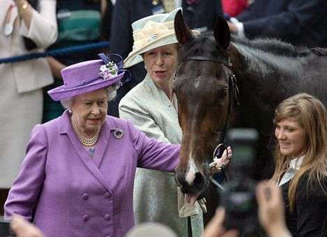 Елизавете II грозит штраф в $140 тысяч