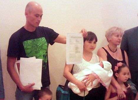 На Донбассе новорожденным дают свидетельства от «ДНР» и «ЛНР», по которым нельзя получить пособие