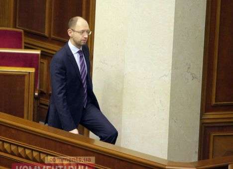 Арсений Яценюк подал в отставку с поста премьер-министра