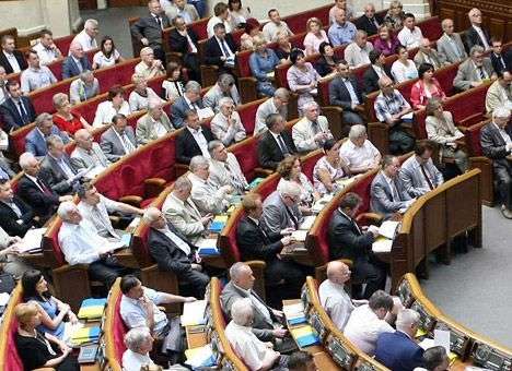Рада открыла заседание – в повестке дня «технический» премьер-министр и экономика Крыма