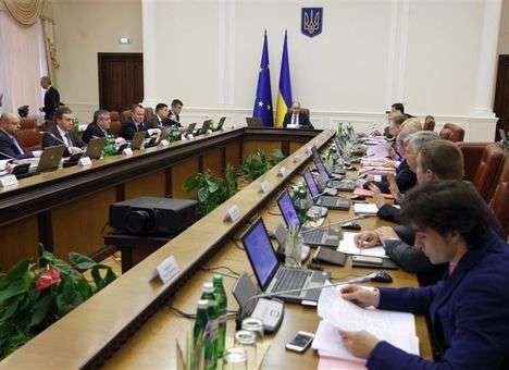 Кабмин предлагает сократить расходы Минобразования на 650 млн. гривен