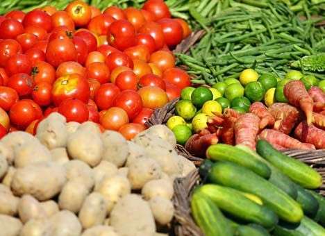 Отныне в России запрещен ввоз почти всех овощей и фруктов из Польши