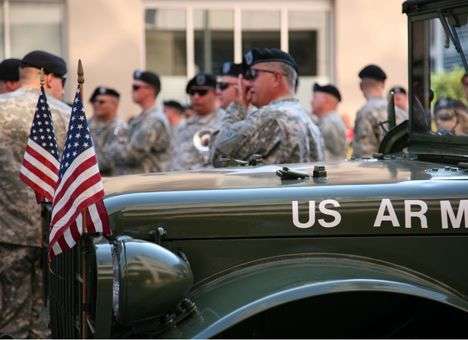 В Киев прибыли военные специалисты США