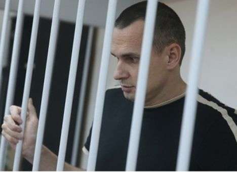 Суд Москвы оставил украинского режиссера Сенцова под стражей