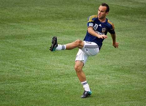 Легенда сборной США Донован объявил о завершении карьеры