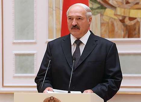 Лукашенко пообещал не пропускать через Беларусь товары, запрещенные в РФ