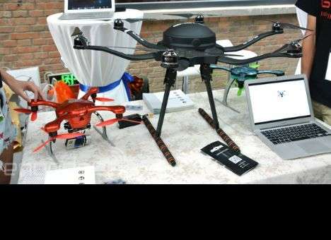 Гексакоптер Ehang поднимает груз весом до 10 кг