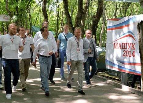 Медведев заявил, что РФ не страшны никакие санкции