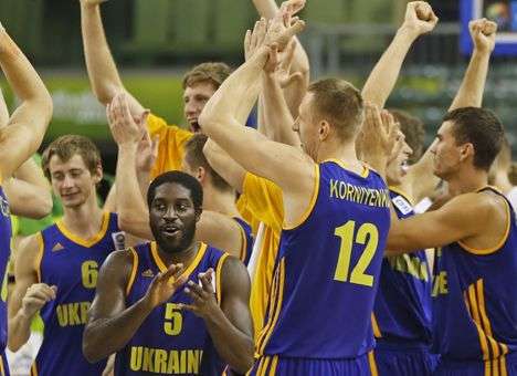 Сборная Украины сыграет с Францией и Испанией