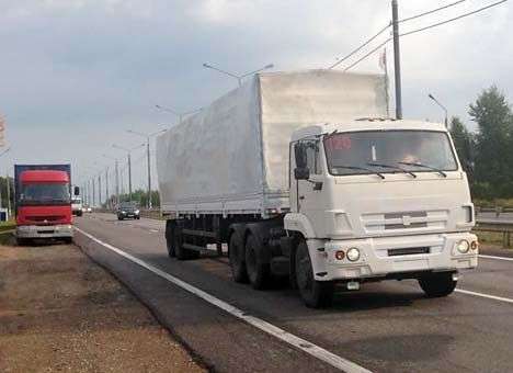 Песков: Конвой с гуманитарной помощью сейчас двигается по территории РФ