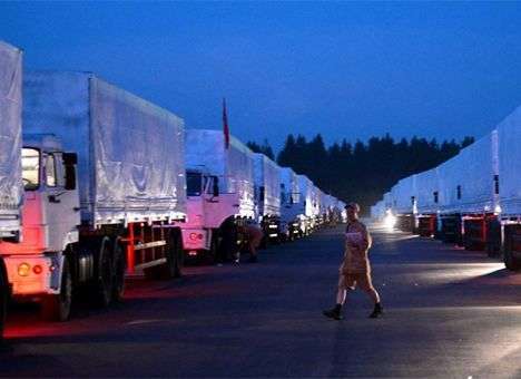 Гумконвой РФ остановился в степи недалеко от украинской границы - СМИ