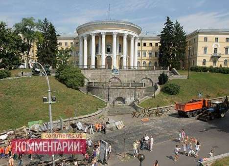 Сегодня майдановцы освободят последнее здание в центре Киева
