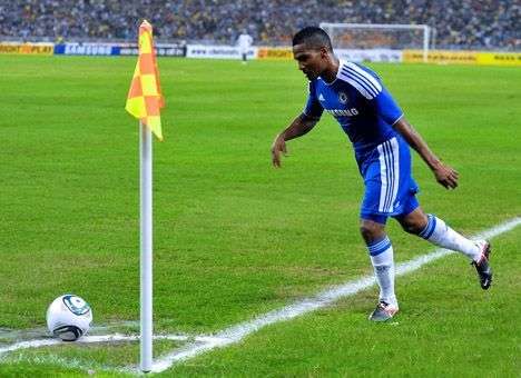 Экс-игрок «Челси» подрался с бывшим тренером сборной Алжира