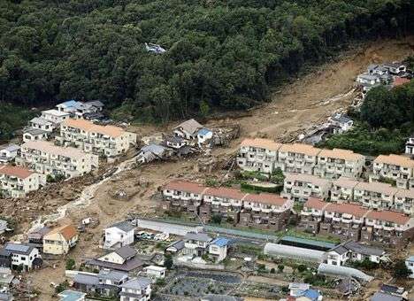 Оползень в Хиросиме унес жизни 51 японца