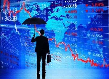 Гривна побила очередной антирекорд - третий раз за месяц