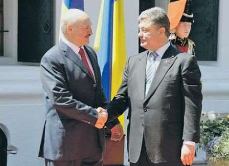 Порошенко встретился с Лукашенко «с глазу на глаз»