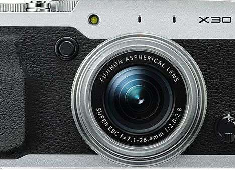 Fujifilm выпустила компактную ретро-камеру (ФОТО)