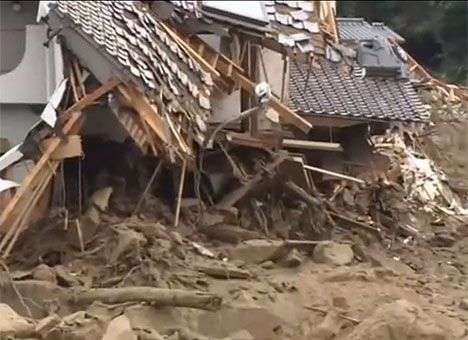 Число жертв оползня в Хиросиме превысило 70 человек