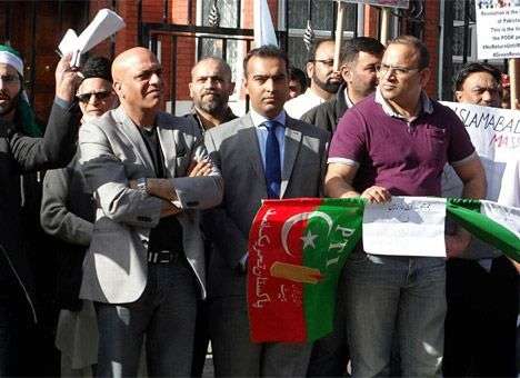 Протестующие в Пакистане окружили резиденцию премьера