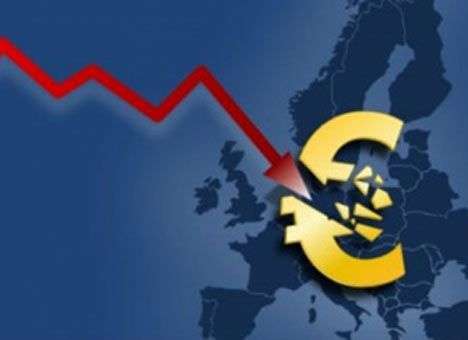 Рост промышленности еврозоны рухнул до годового минимума