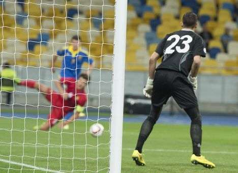 Украина добыла трудовую победу в матче с Молдовой