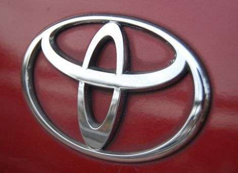 Toyota отзывает 140 тыс. пикапов Tundra