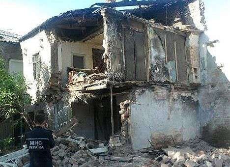 Жителям Донецка обещают компенсации за разрушенные дома