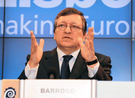 Украина должна продолжить борьбу с коррупцией - Баррозу