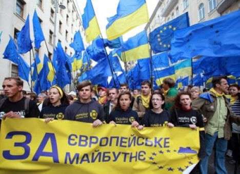 Порошенко назвал время начала процедуры ратификации соглашения с ЕС