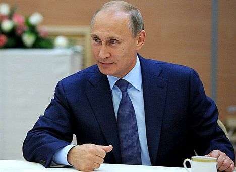 Путин обсудил Украину с премьером Японии